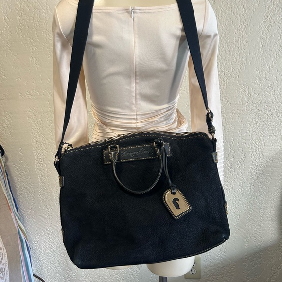Dooney & Bourke Black Crossbody Bag Textured Florentine vacchetta  Leather as is - Picture 5 of 15